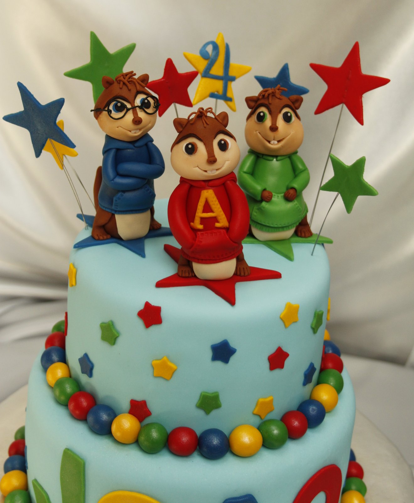 6 Photos of Chipmunks Cakes Fondant