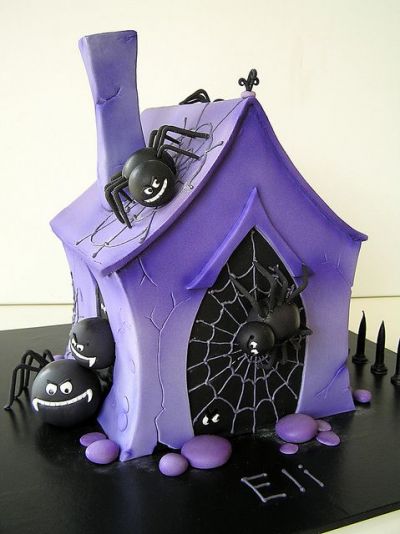 Black and Purple Halloween Cake