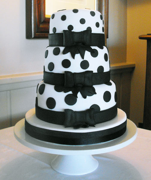 Black White Polka Dot Cake