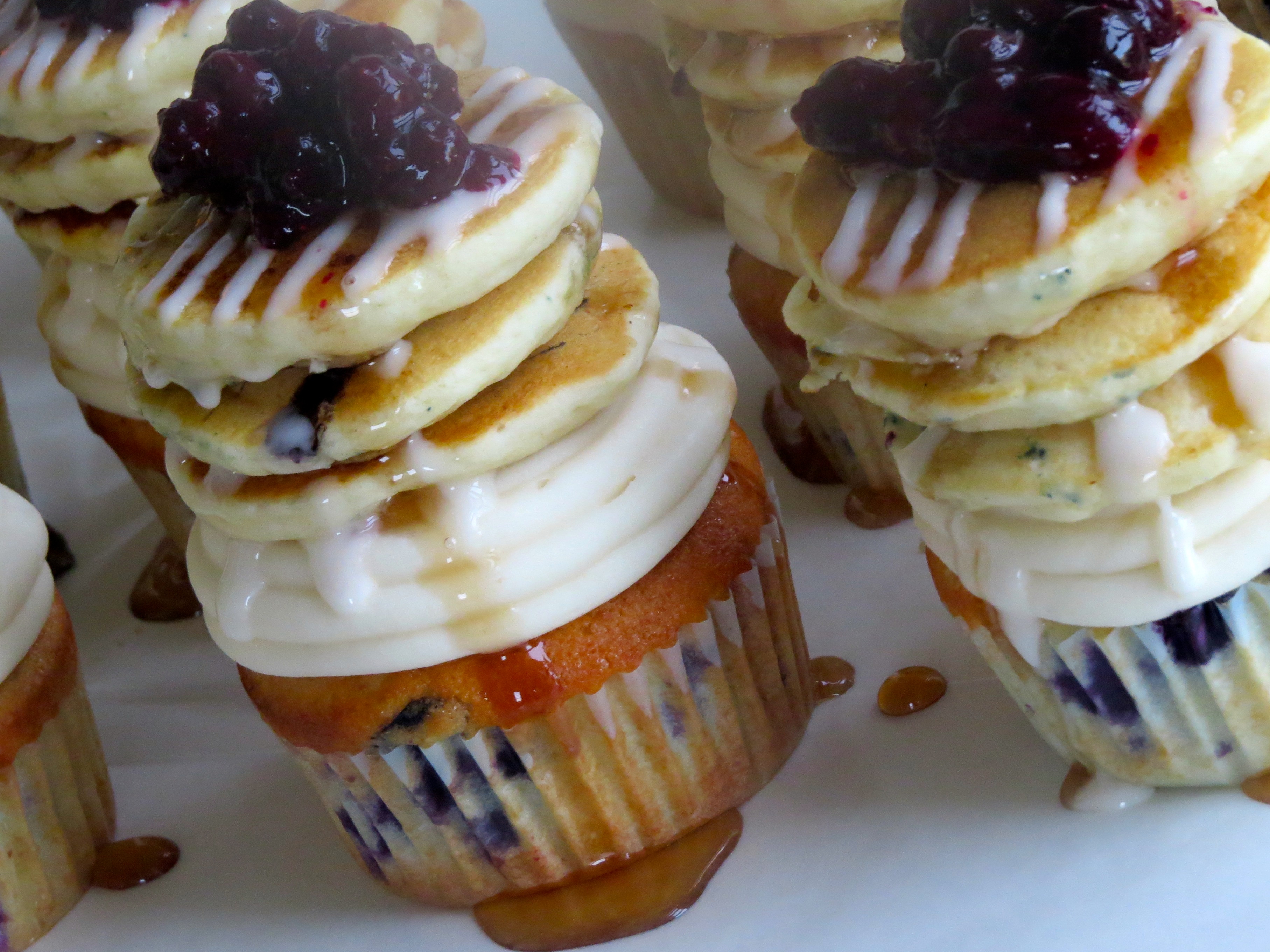 Blueberry Pancake Cupcakes Blueberry Pancake Cupcakes