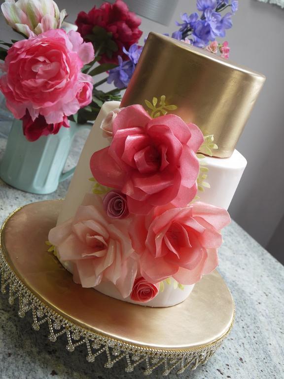 Cake with Wafer Paper Flower