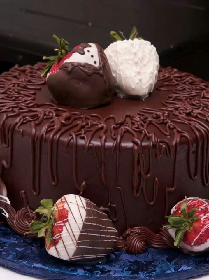 Chocolate Strawberry Cake with Groom