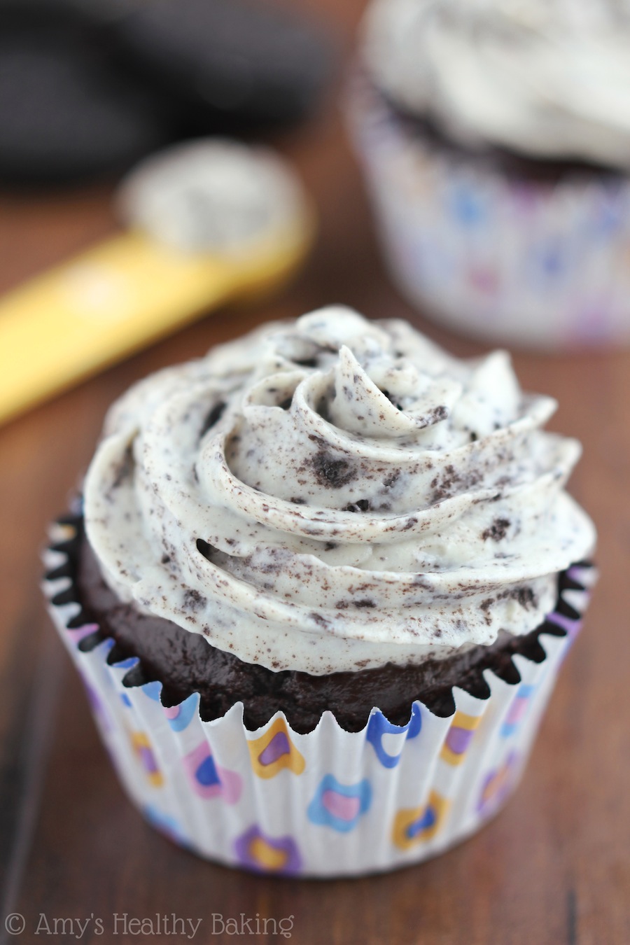 Cookies and Cream Cupcakes with Chocolate Frosting