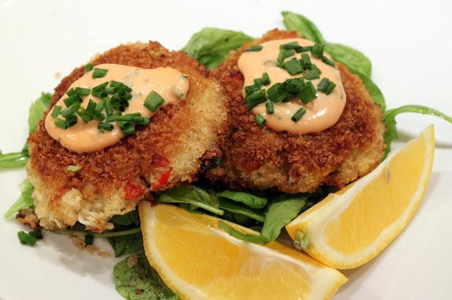 Crab Cakes with Remoulade Sauce Recipe