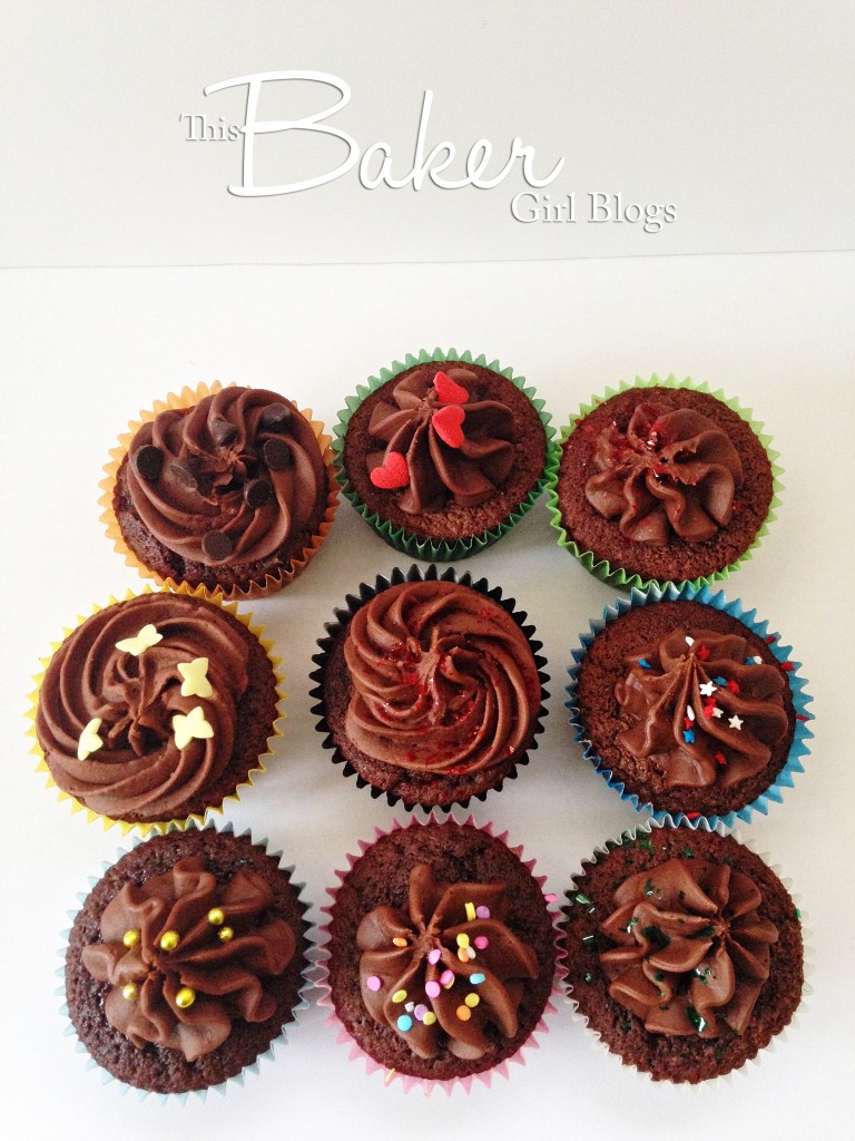 Cupcakes with Chocolate Frosting