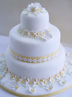 Daisy Wedding Cake