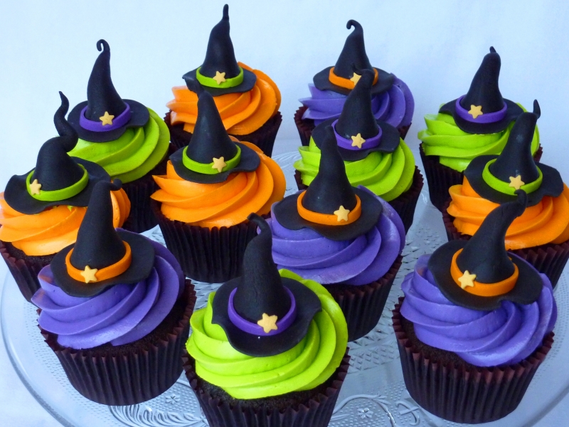 Halloween Witches Hat Cupcakes
