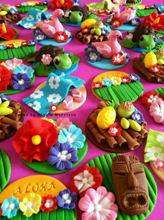 Hawaiian Cupcake Ideas
