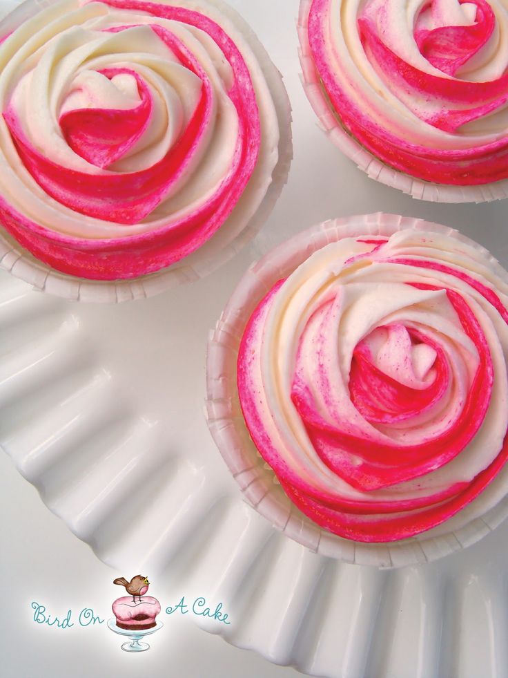 How to Make Rose Cupcakes with Frosting