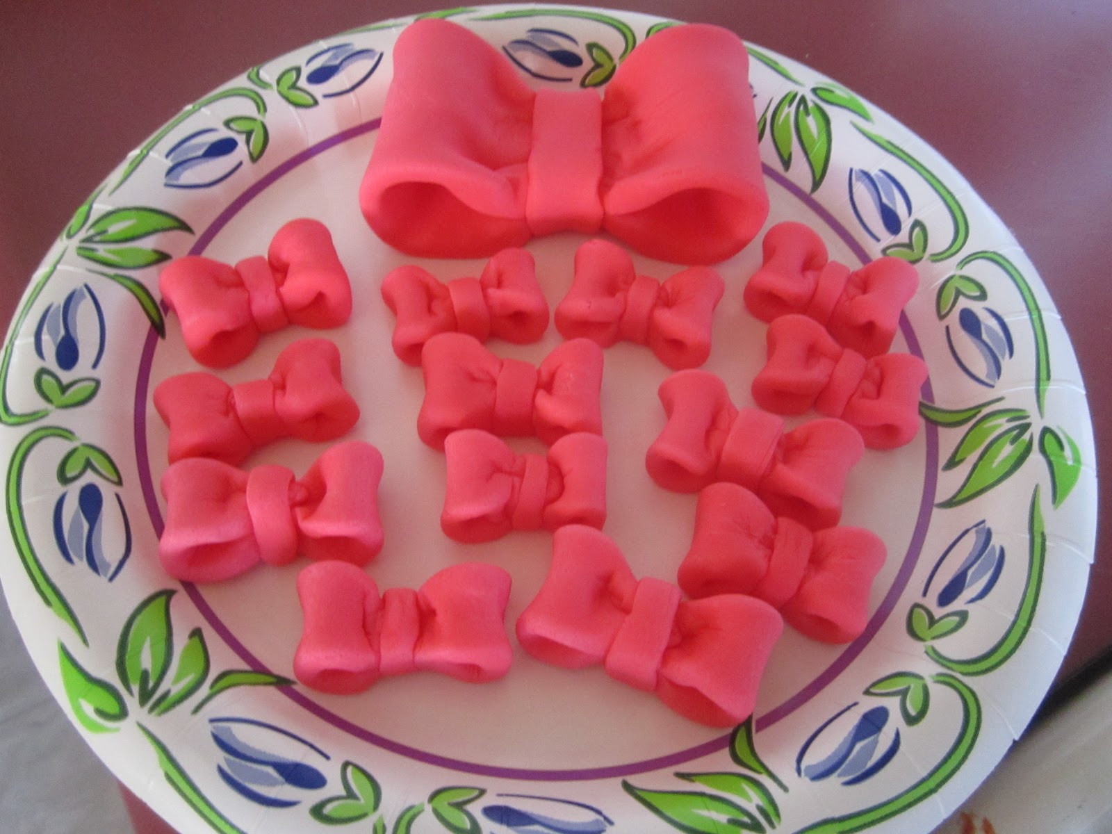 Minnie Mouse Mini Fondant Bows