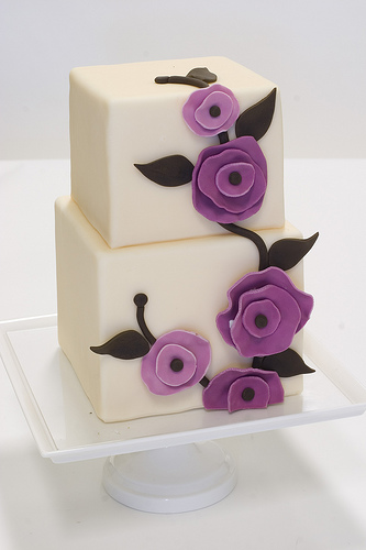 Modern Wedding Cake Purple Flowers