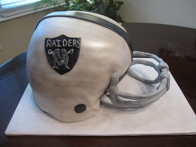 Oakland Raiders Birthday Cake