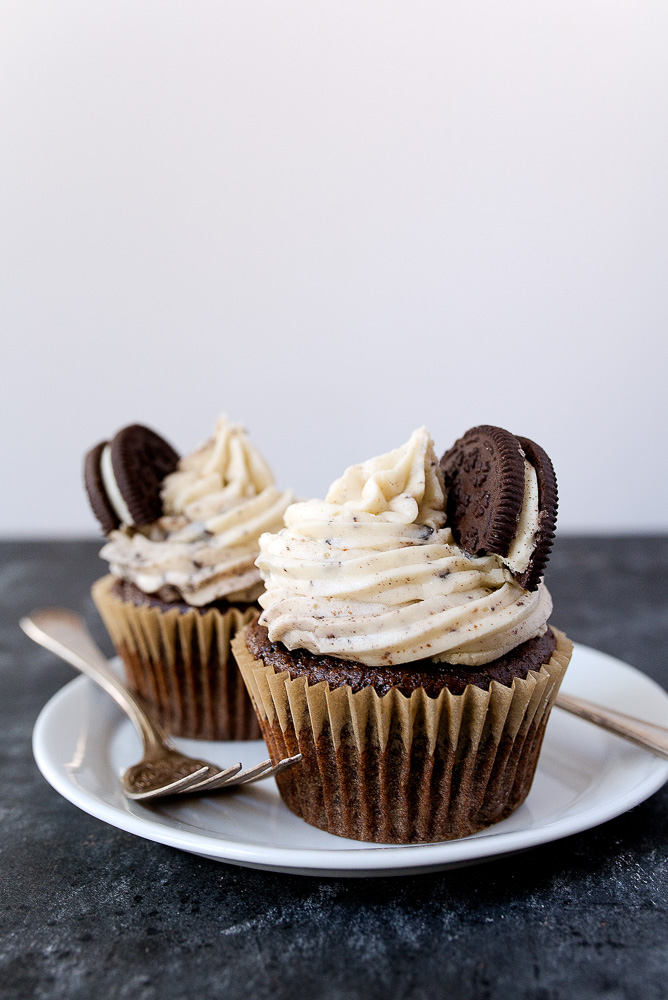 Oreo Cookies and Cream Cupcakes