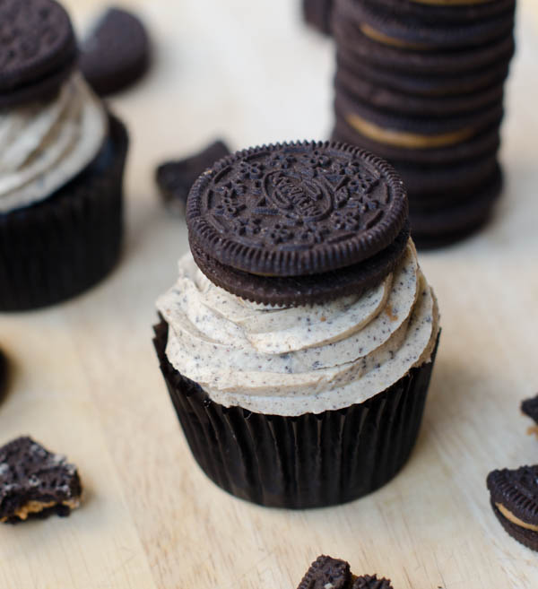 Peanut Butter Oreo Cupcakes