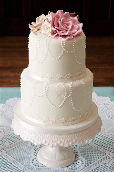 Shabby Chic Wedding Cake