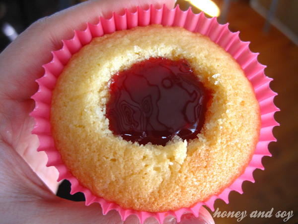 Strawberry Cupcake Recipe with Jam Filling