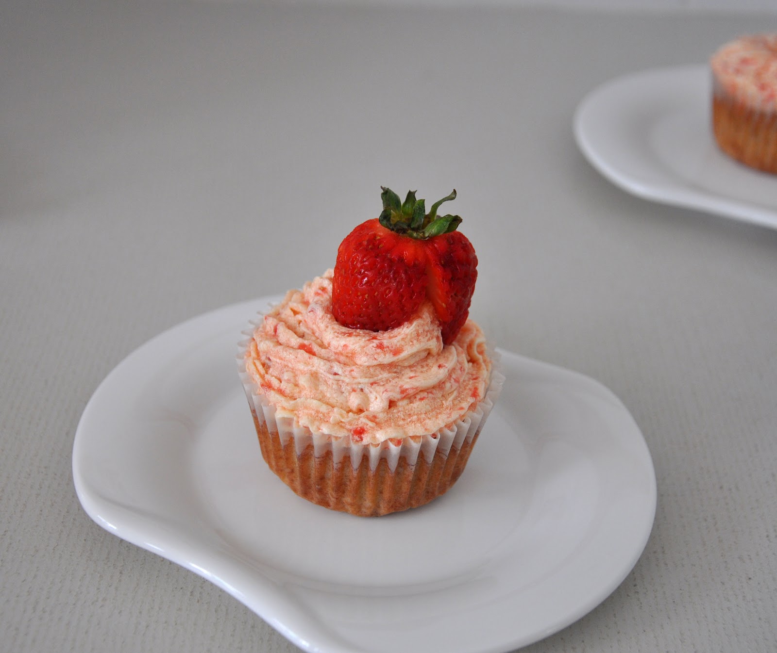 Strawberry Puree Cupcakes