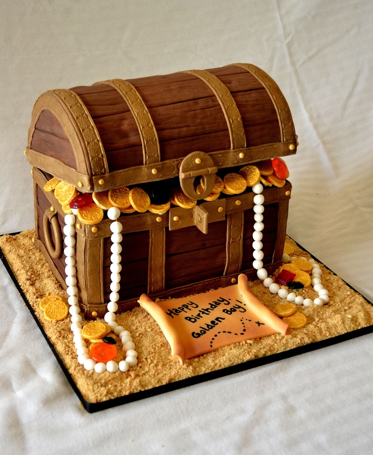 Treasure Chest Cake Treasure Chest Cake