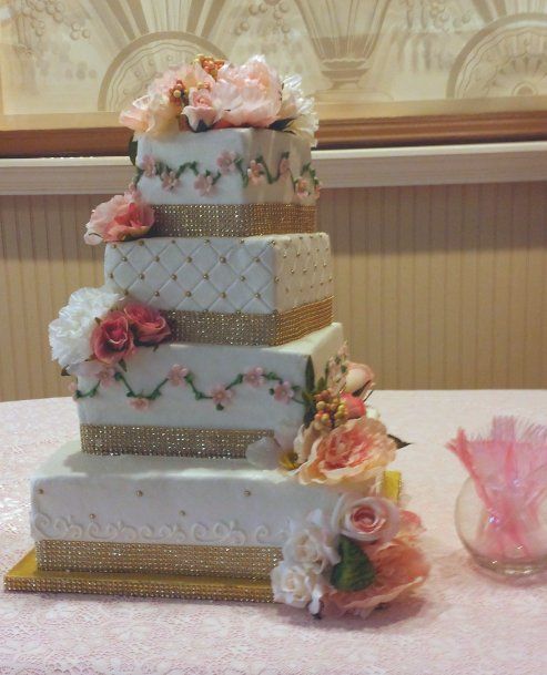 Wedding Cake Scroll Design