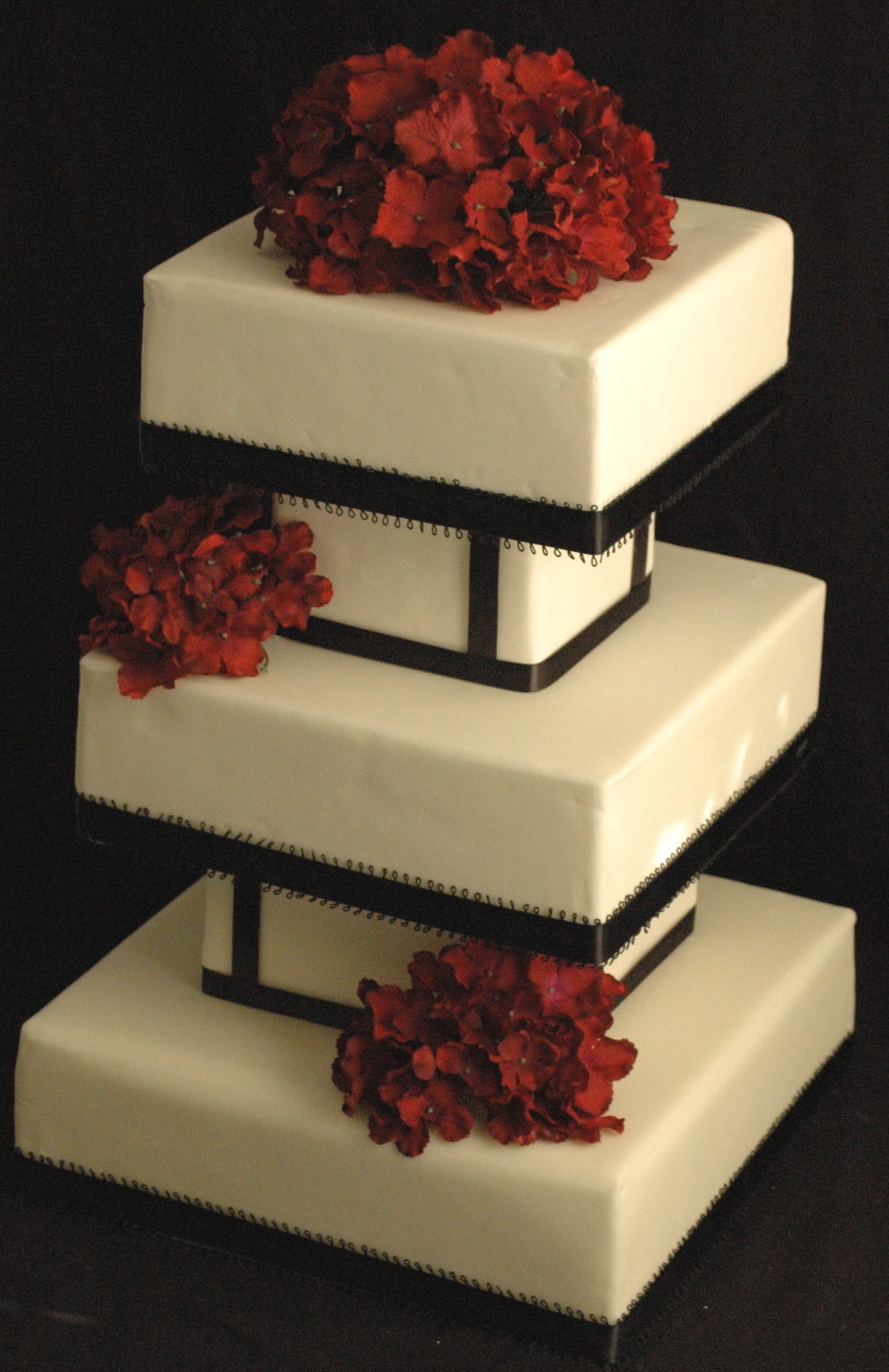 Wedding Cake with Different Shapes