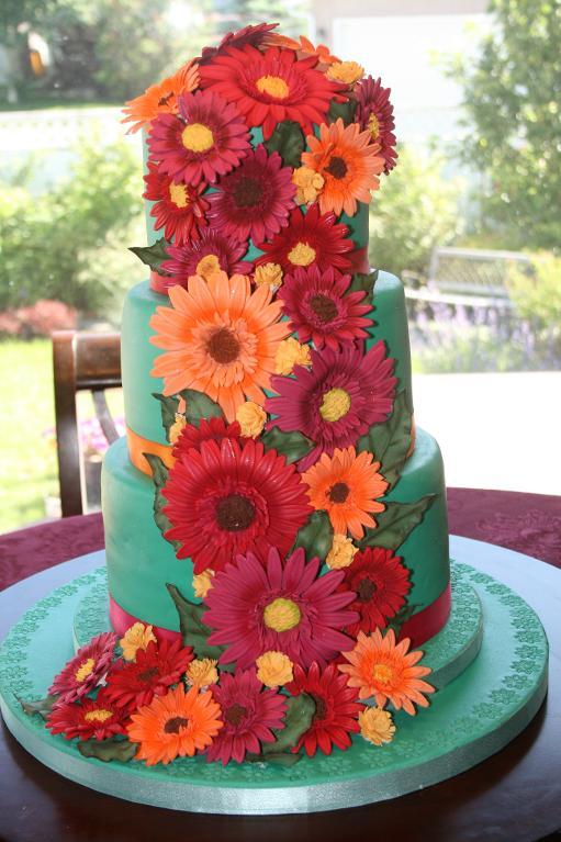 Wedding Cake with Gerber Daisies Wedding Cake with Gerber Daisies