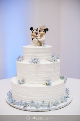 Wedding Cake with Whipped Cream Frosting Wedding Cake with Whipped Cream Frosting