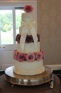 Wedding Cakes Topped with Fresh Flowers