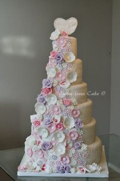 Wedding Cakes with Waterfall of Flowers Wedding Cakes with Waterfall of Flowers