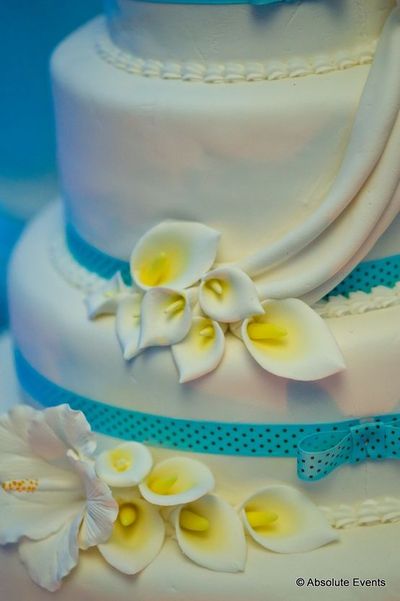 Yellow and Turquoise Wedding Cakes