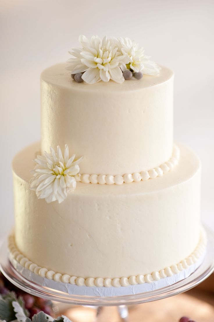 2 Tier Wedding Cakes with Flowers