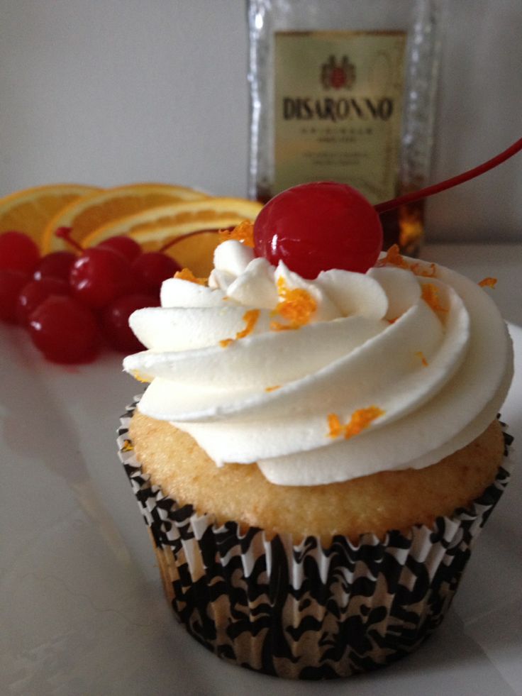 Almond Amaretto Cupcakes