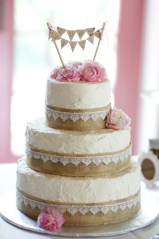 Burlap and Lace Wedding Cake Ideas