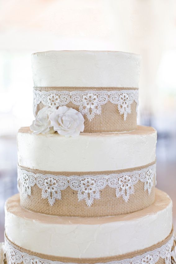 Burlap and Lace Wedding Cake