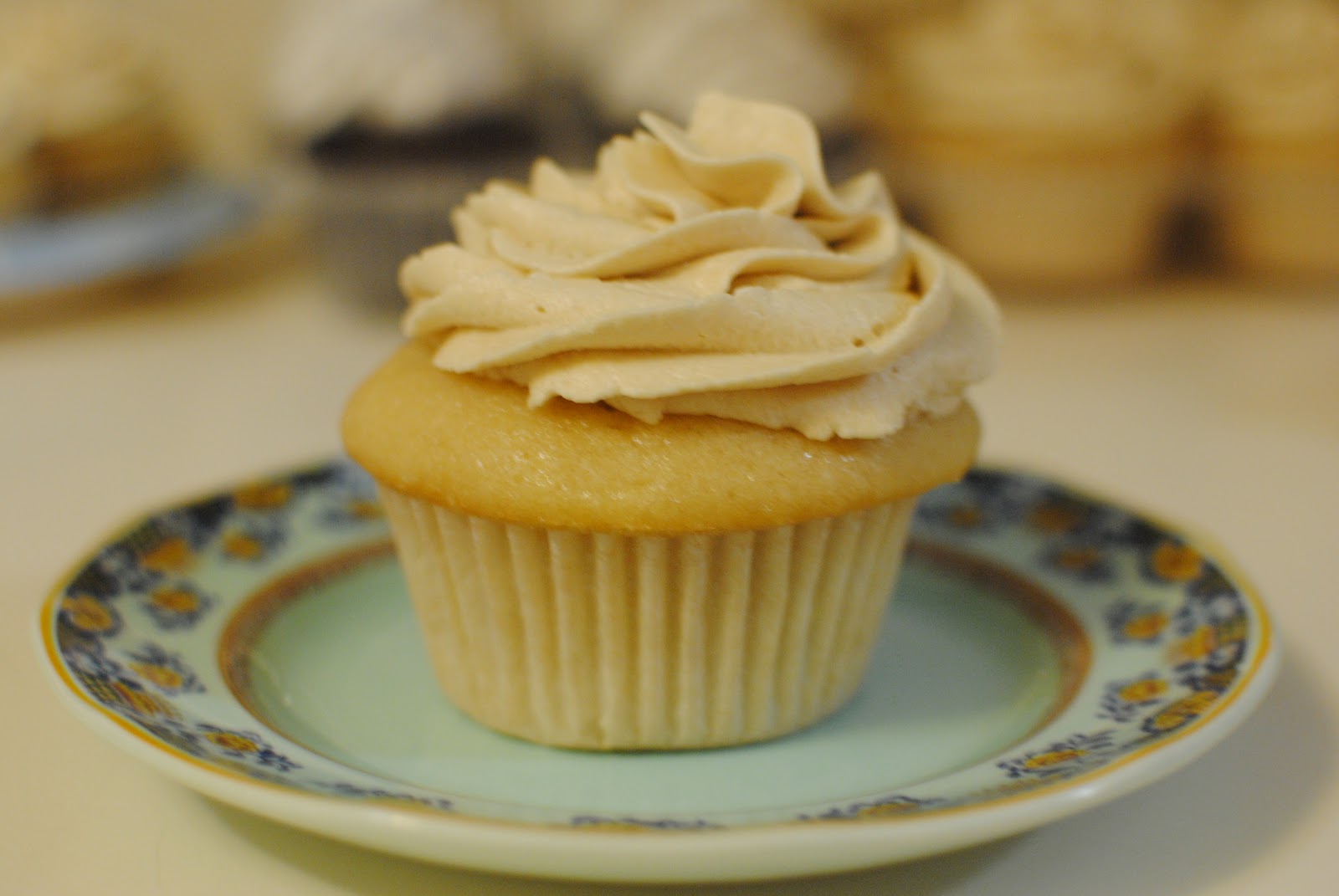 Caramel Apple Cupcakes with Frosting