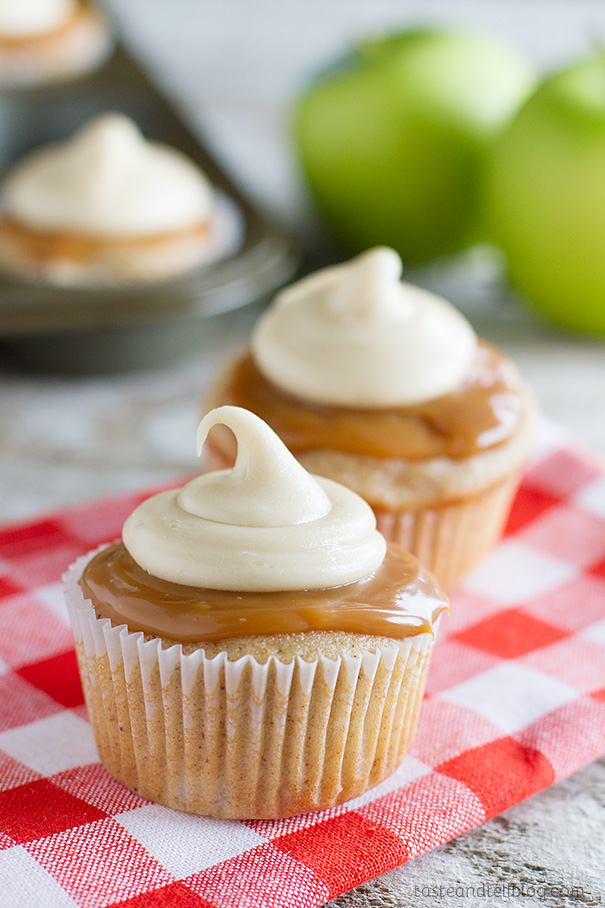 Caramel Apple Cupcakes