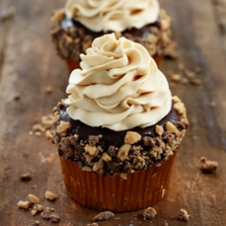 Chocolate Candy Bar Cupcake