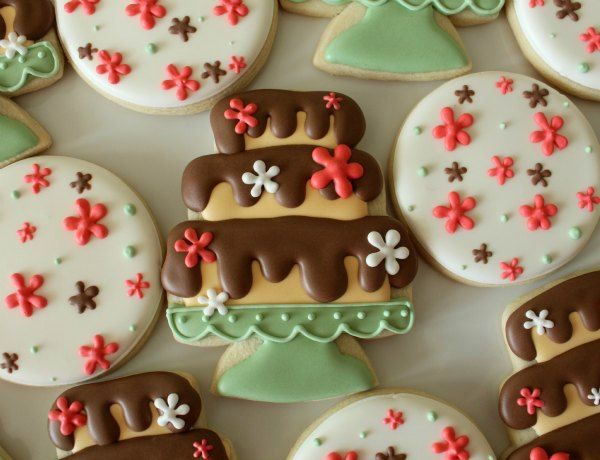 Cookies Cakes On Stands