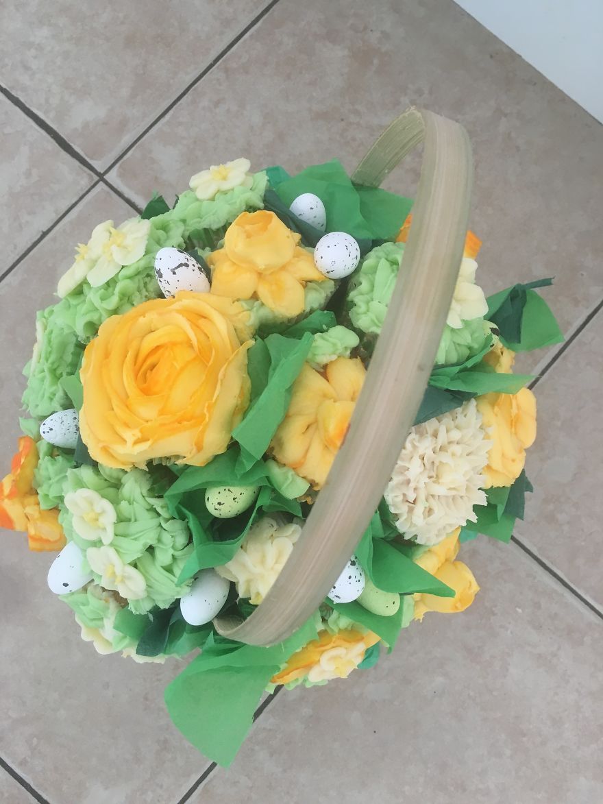 Cupcakes That Look Like Flower Bouquets