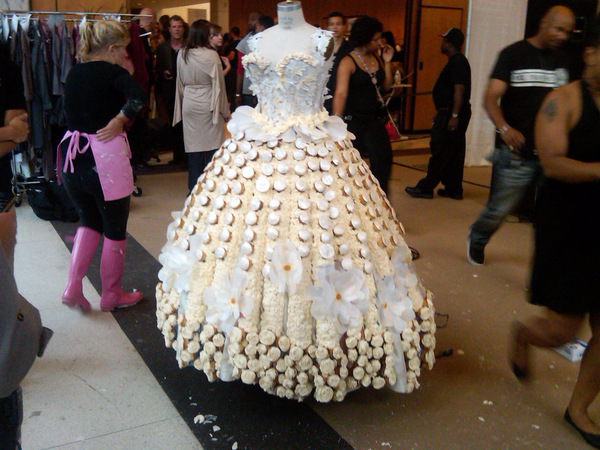 DC Cupcakes Wedding Dress