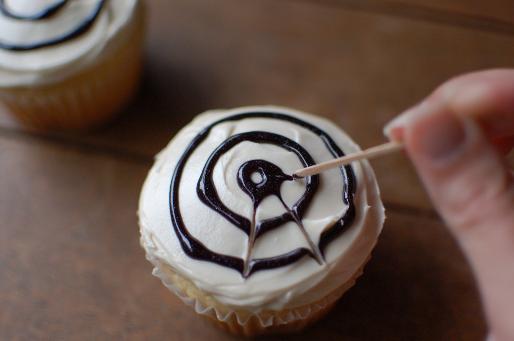 Easy Halloween Cupcakes