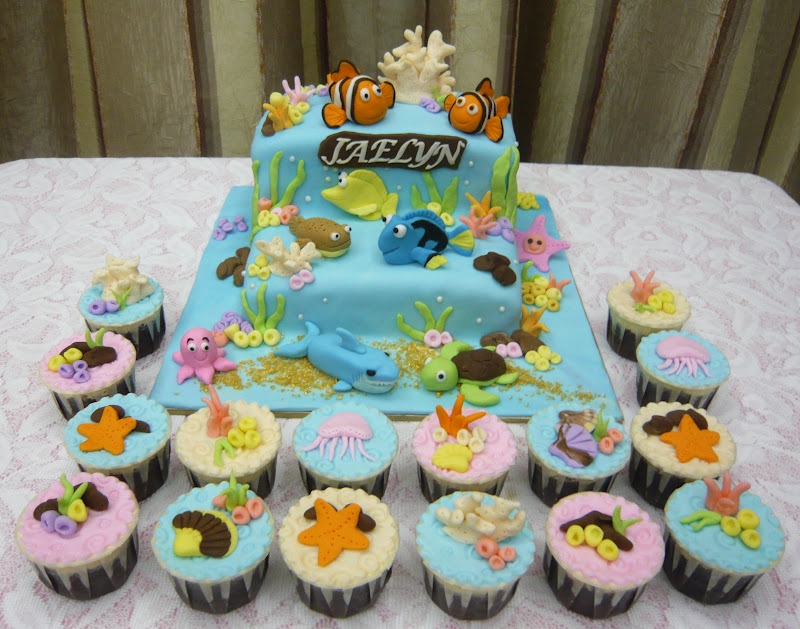 Finding Nemo and Dory Cupcake Cakes