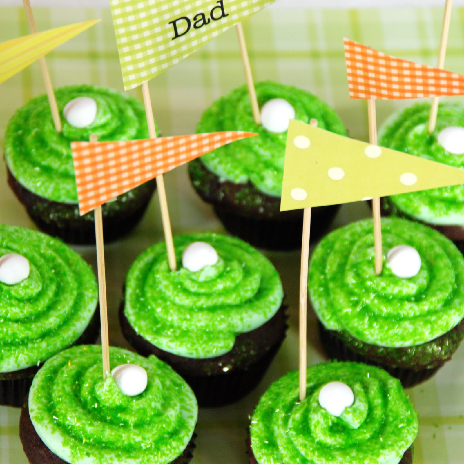 Golf Father's Day Cupcakes Idea