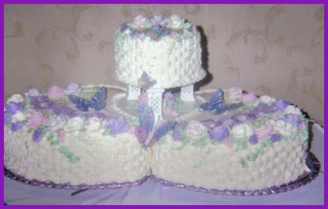 Heart Wedding Cakes with Fountain Heart Wedding Cakes with Fountain