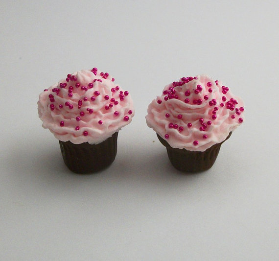 Hot Pink Cupcakes with Chocolate Frosting