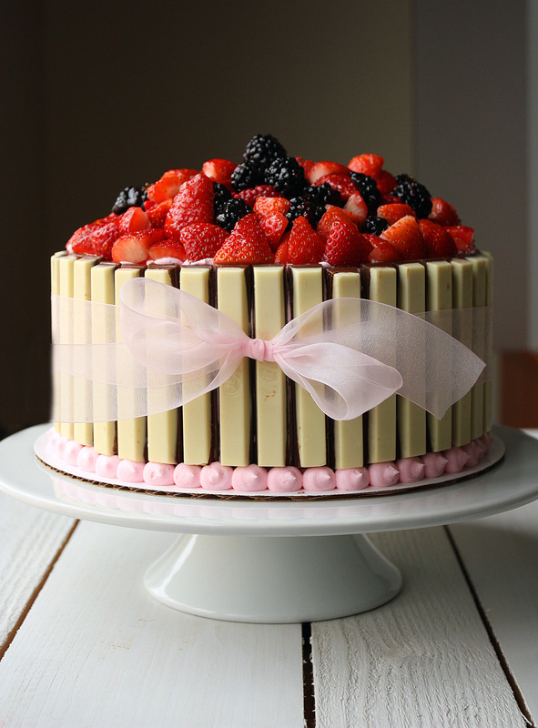 Kit Kat Berry Cake