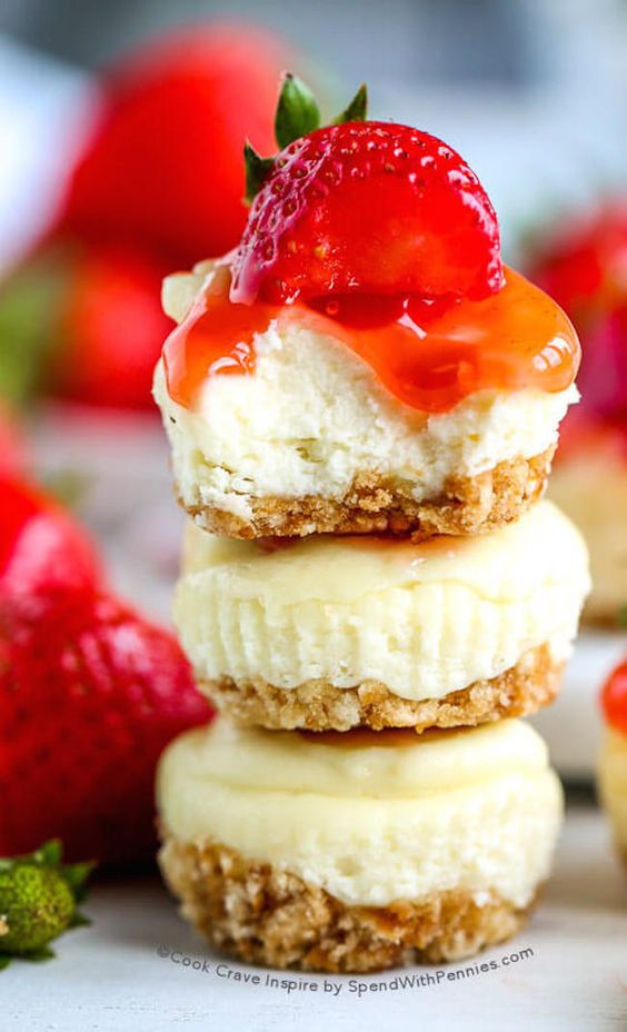 Mini Cheesecakes with Vanilla Wafers Mini Cheesecakes with Vanilla Wafers