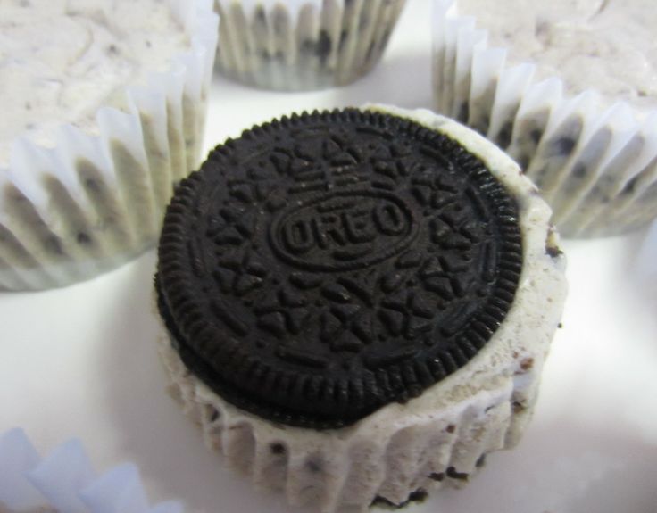 Mini Oreo Cheesecake Cupcakes Mini Oreo Cheesecake Cupcakes