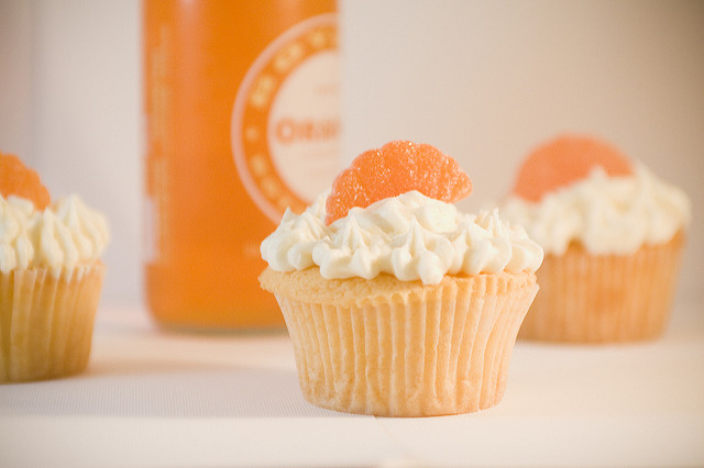 Orange Cream Soda Pop Cupcakes