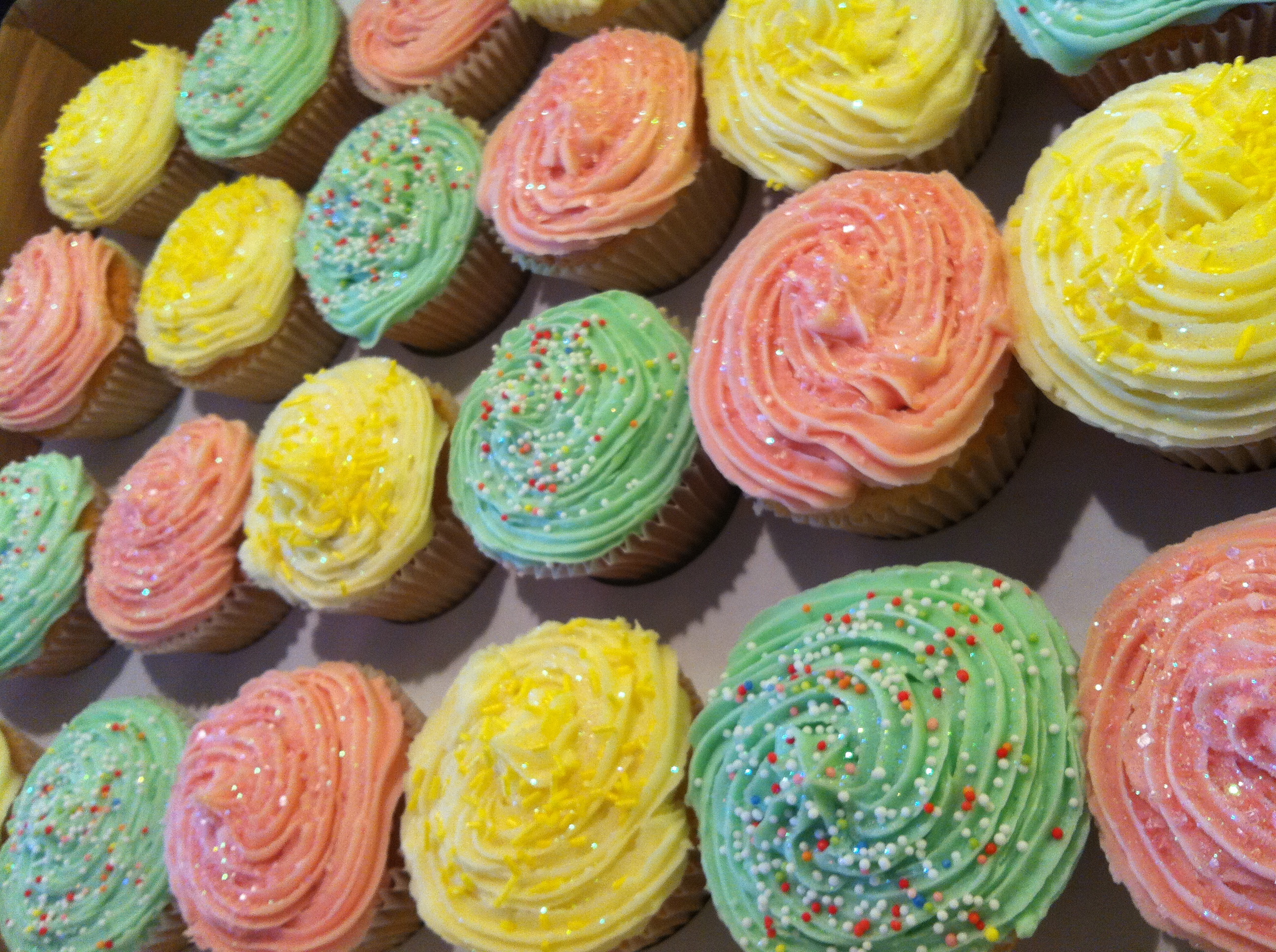 Pink Green and Yellow Cupcakes Pink Green and Yellow Cupcakes