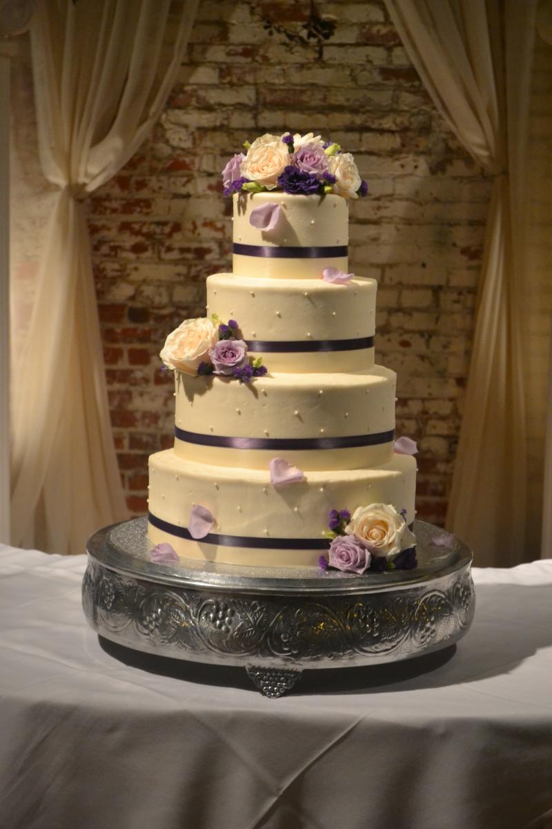 6 Photos of Stacked Square Cakes